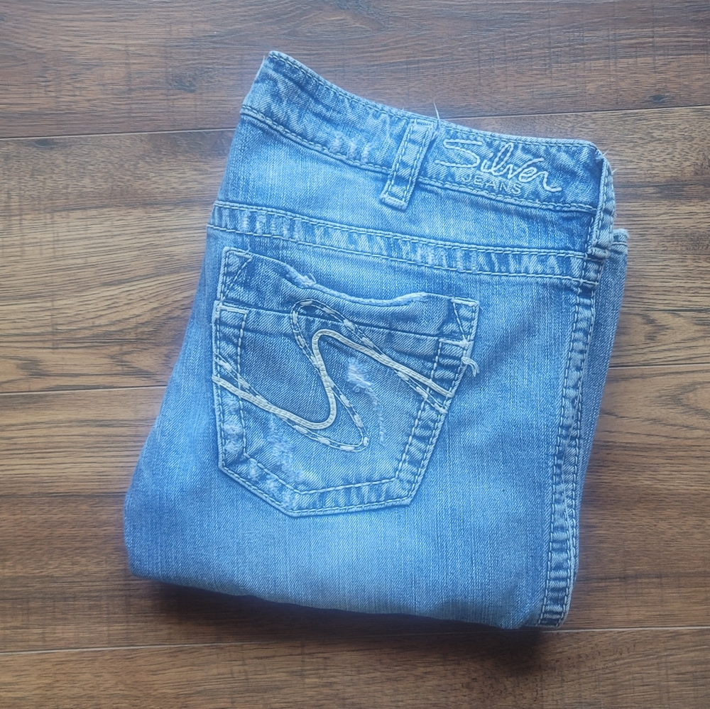 Silver Jeans Frances 18" Jeans